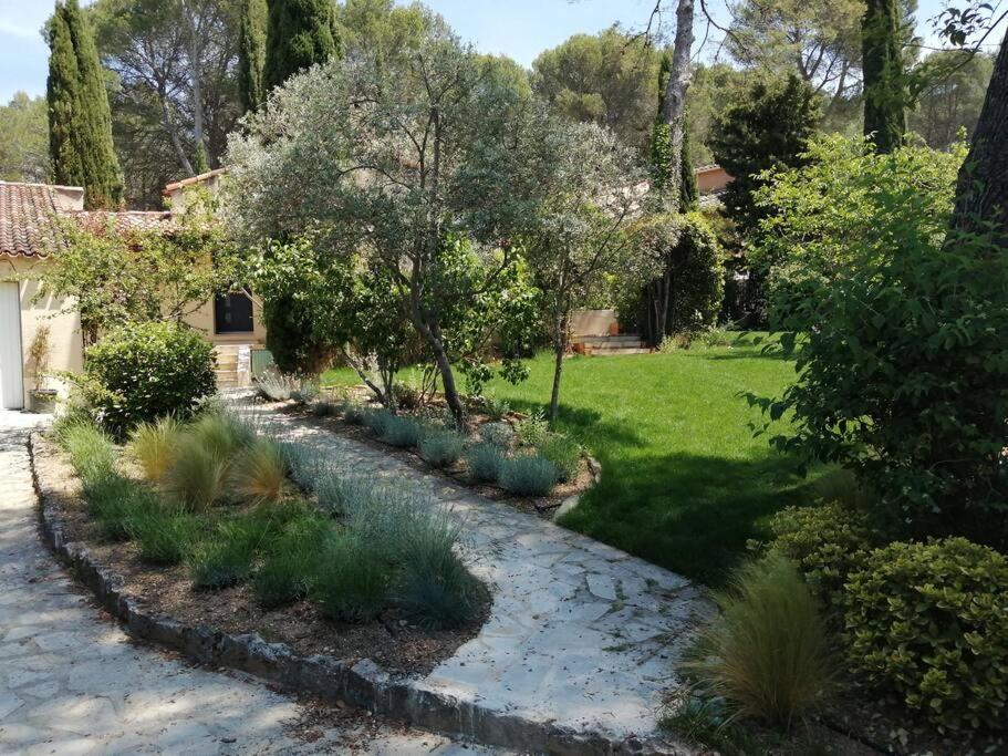 Villa Familiale - Proche Aix En Provence Ventabren Exterior foto